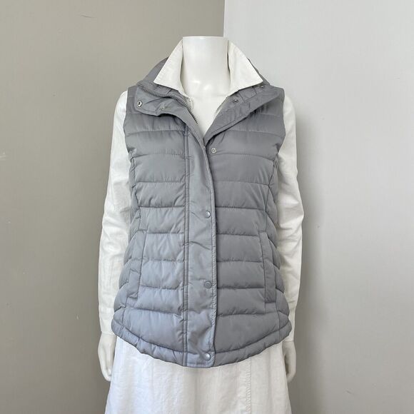 GAP Jackets & Blazers - Gap Size M Puffer Vest Gray Zip Snap Down Pockets Womens Outdoors Preppy